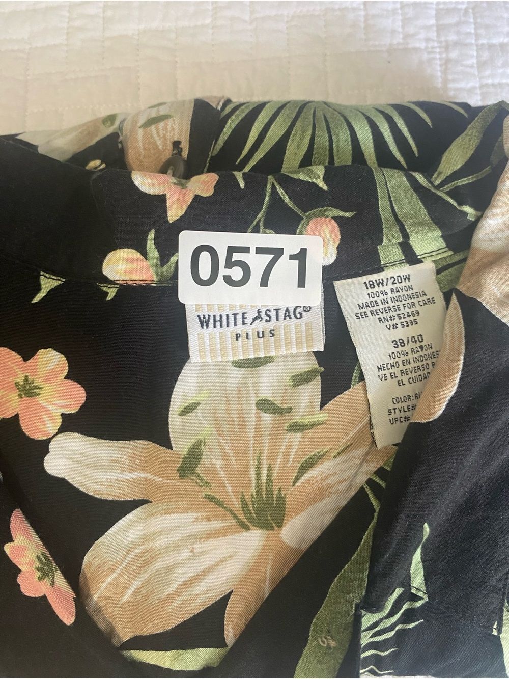 Tropical Floral Women’s Short -Sleeve Shirt - Black Flowy 18/20W Hawaiian Camp - Picture 6 of 6